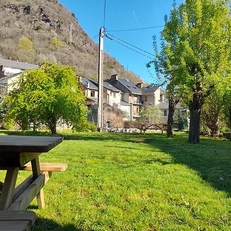 T3 Neuf 55M2 4 Personnes Avec Jardin Au Calme, Menage Inclus, Local Velo Apartment Bagnères-de-Luchon Exterior foto